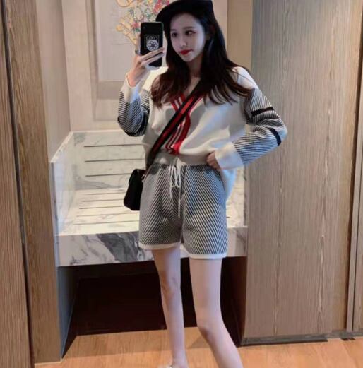 【set】大人可愛い!キャンパスショートパンツセーター2色2点セット