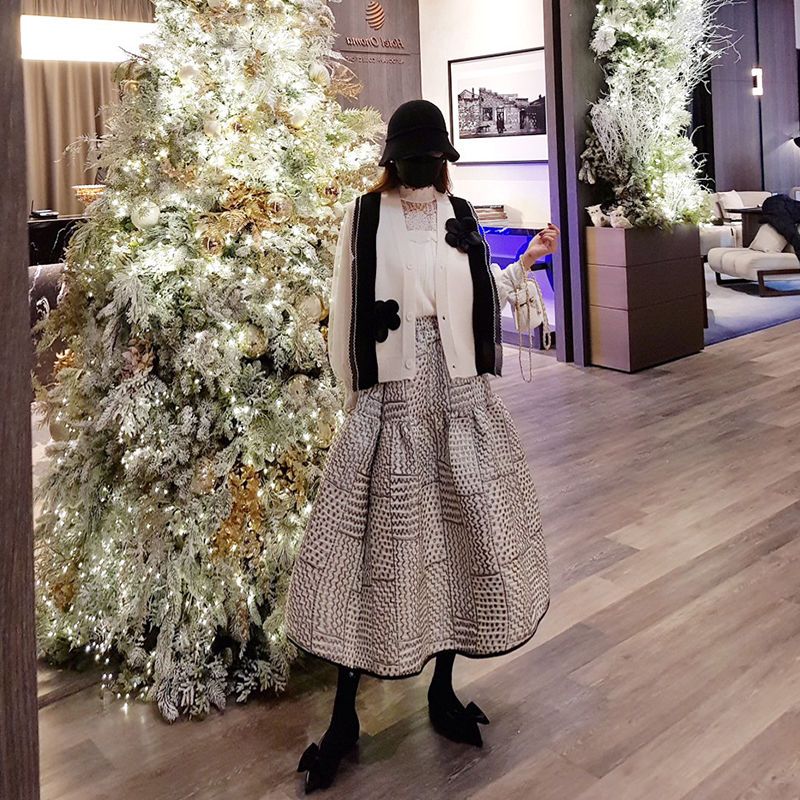 【Bottoms】2色展開~体型カバー花柄スカート Z-6305