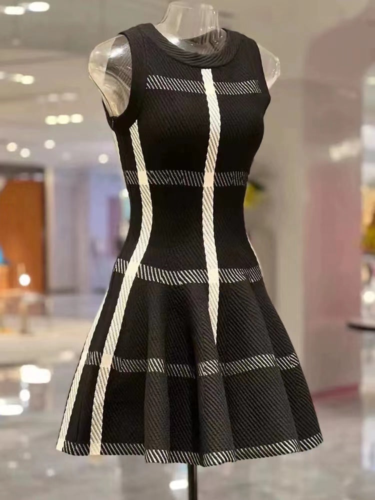【Dress】ノースリーブワンピース W10851