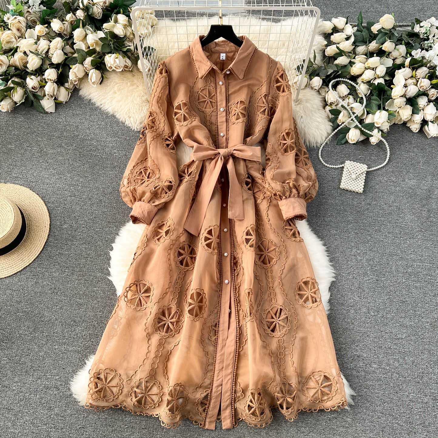 【Dress】透かし彫りシャツワンピース W14439