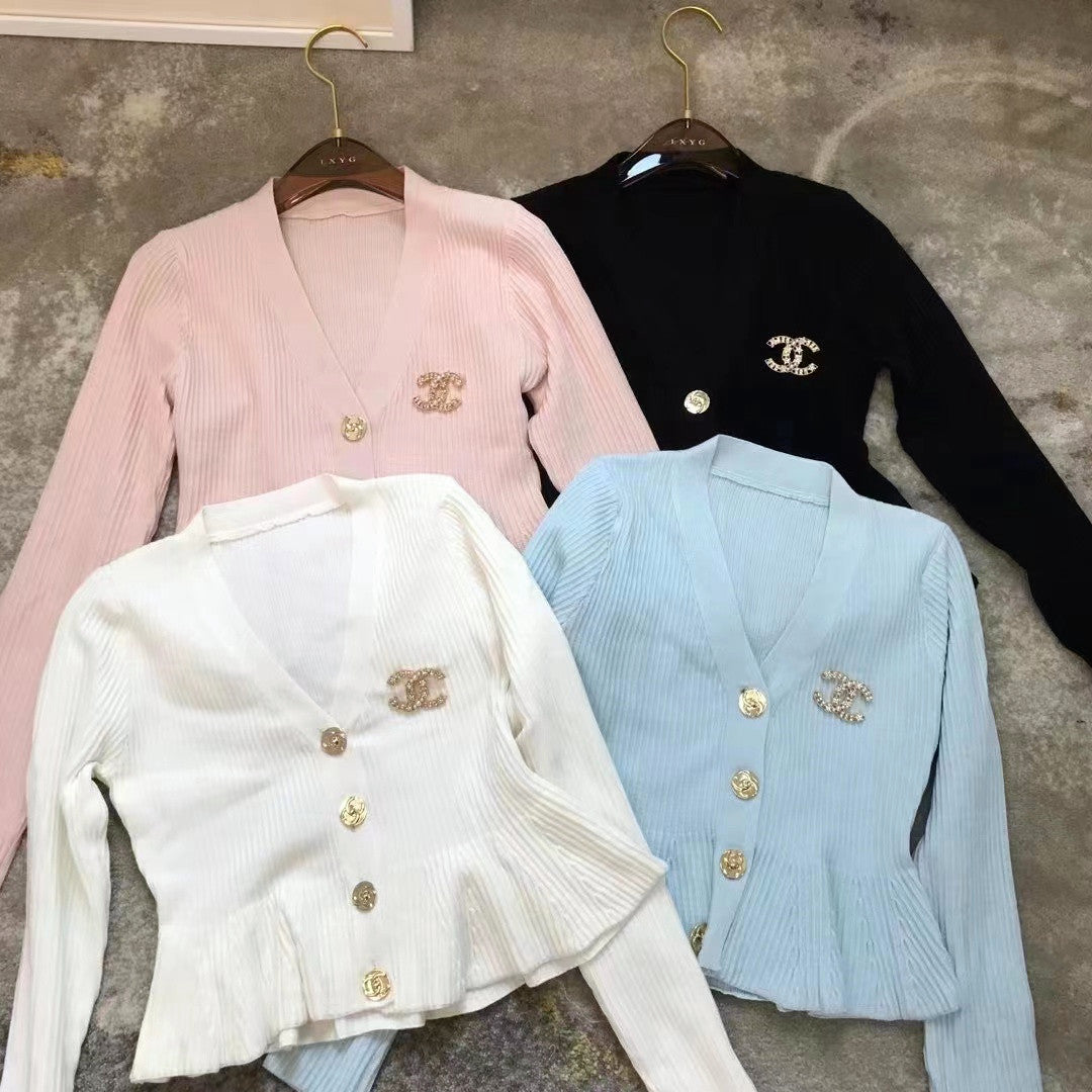 【Tops】3色展開フリルニット W13740