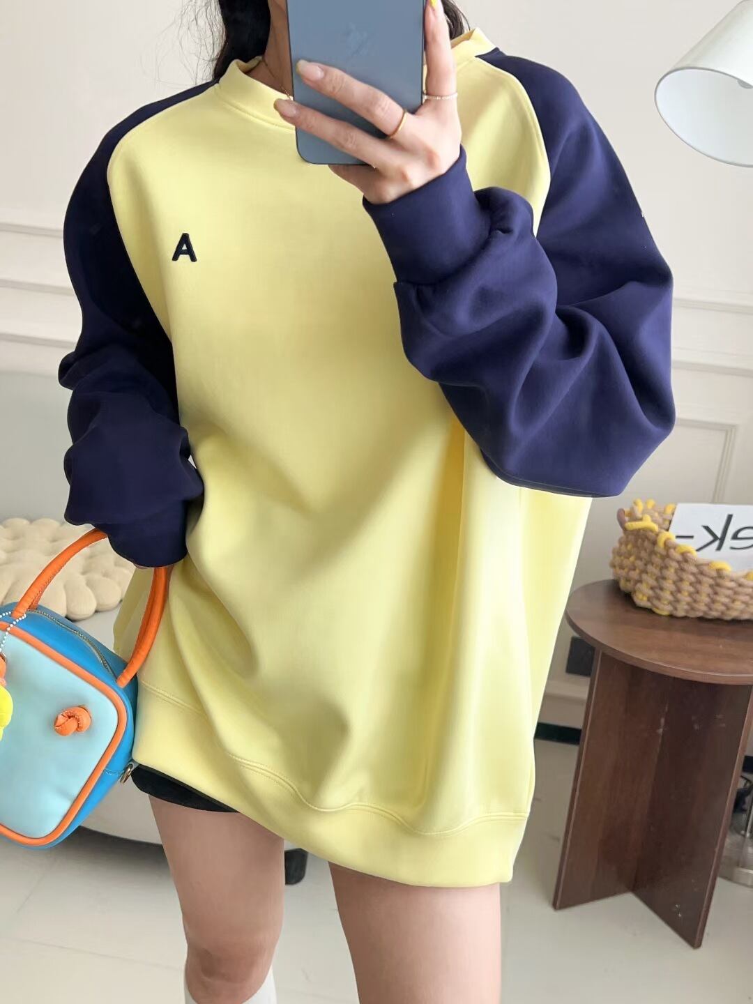 【tops】配色シンプルスウェット Z6700