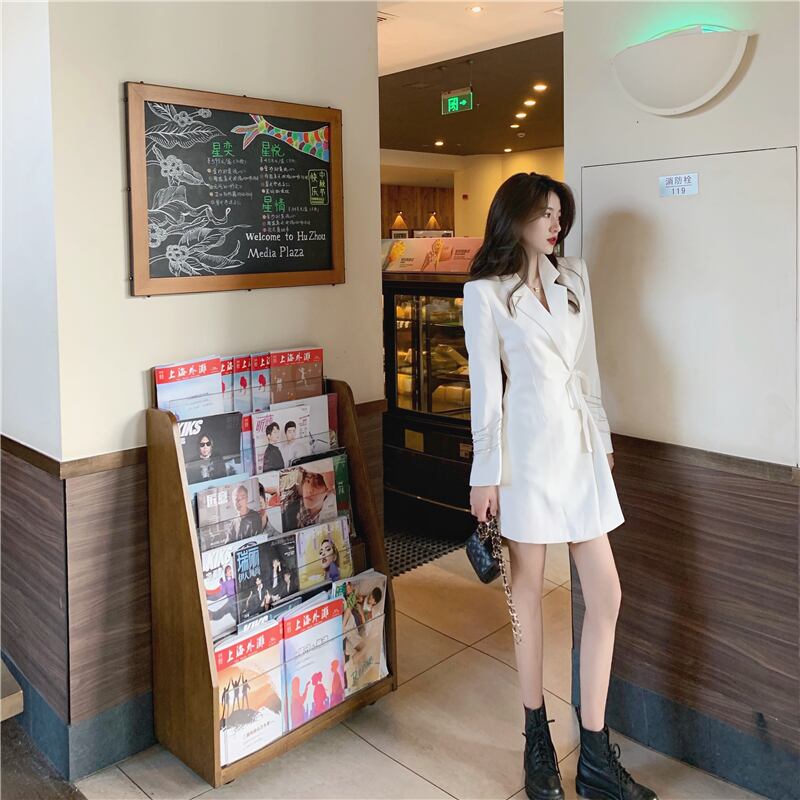 【dress】美人度アップ韓国系超人気切り替えスーツネックドローストリングAライン