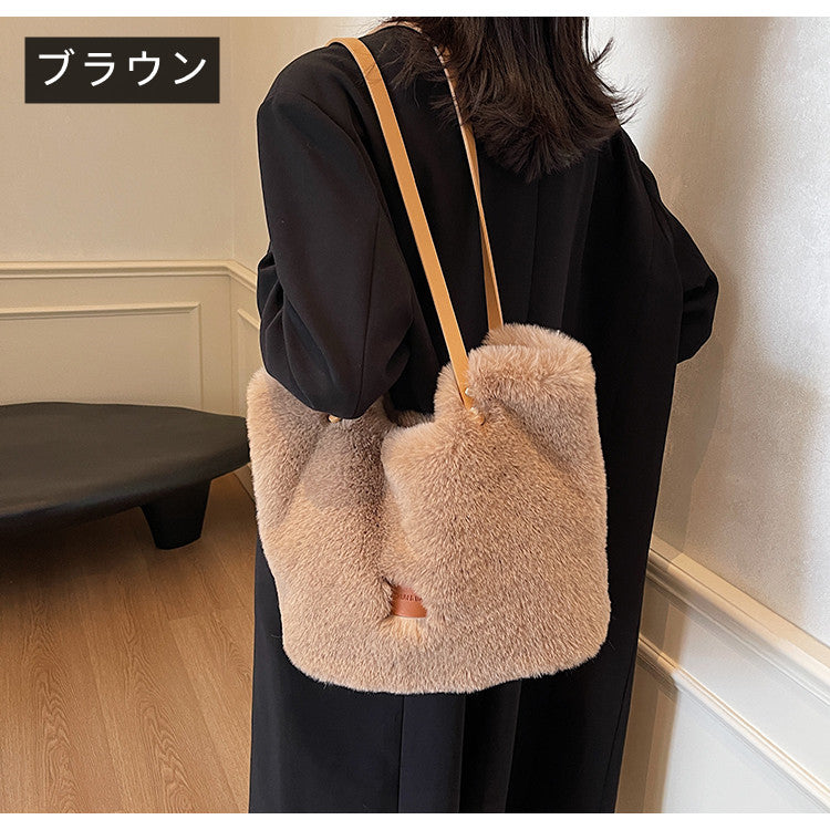【雑貨】フェイクファー人気トートバッグ W14656