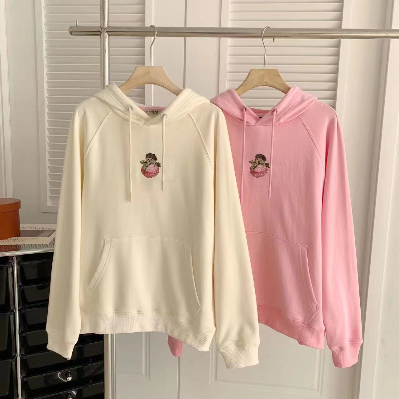 【tops】プリントフーディー M21426