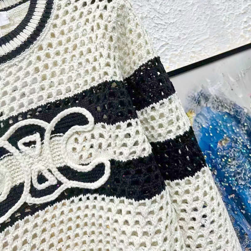 【Tops】透かし彫り人気 W13337