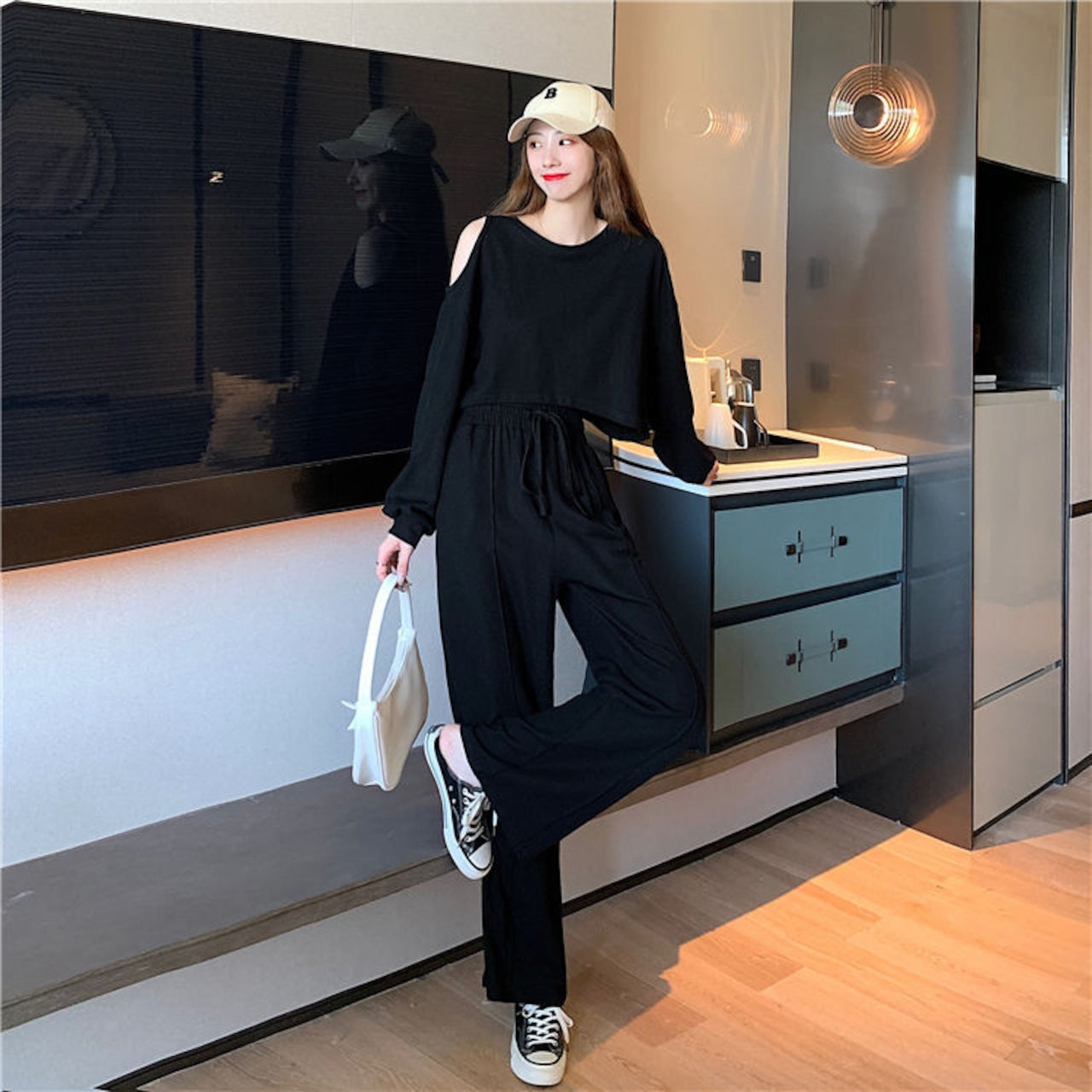 【Set】長袖Tシャツ+ワイドレッグパンツのセットアップ W13987