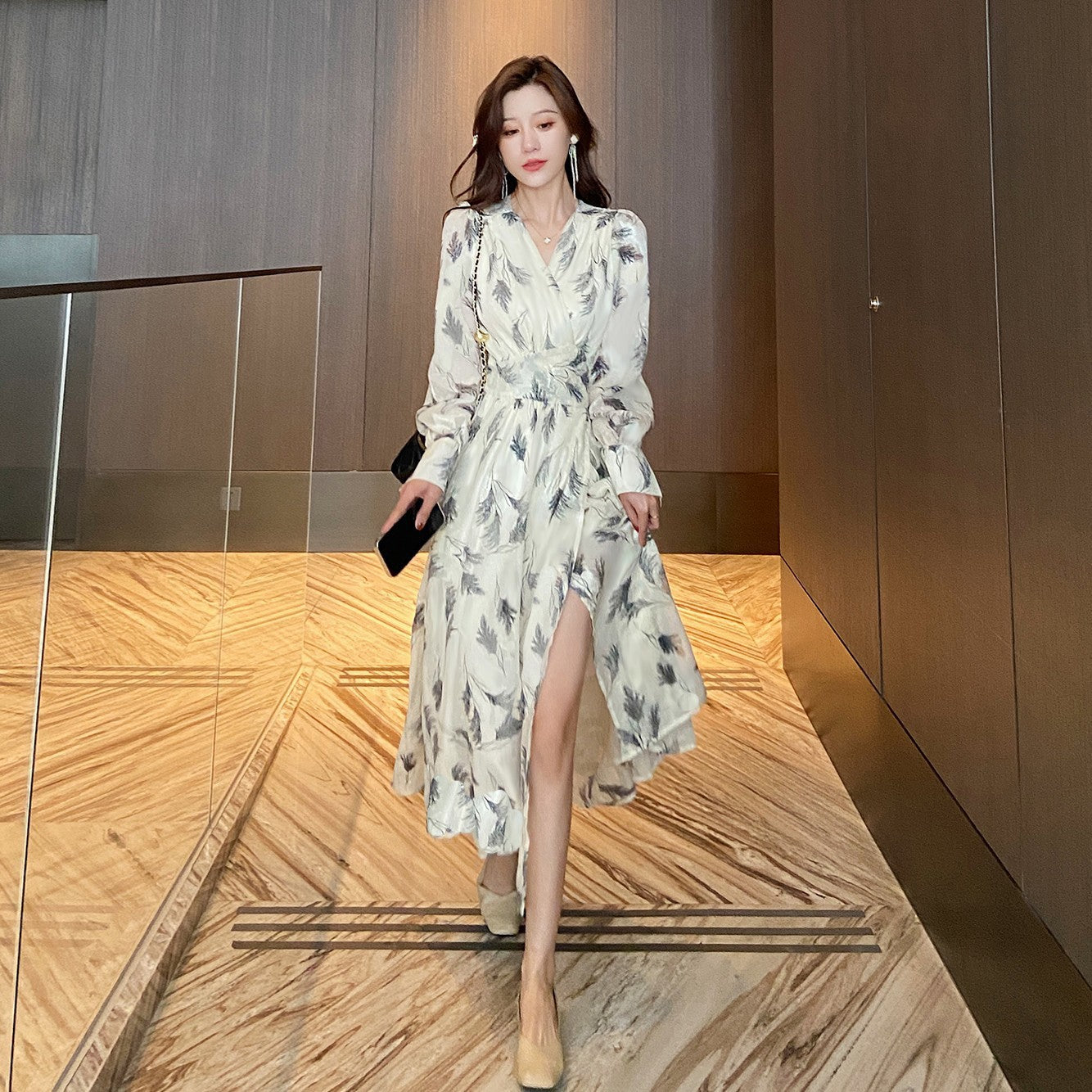 【Dress】ロング丈花柄ワンピース Z8369