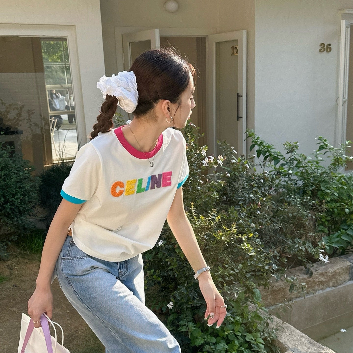 【Tops】 レインボーレターTシャツ T01475