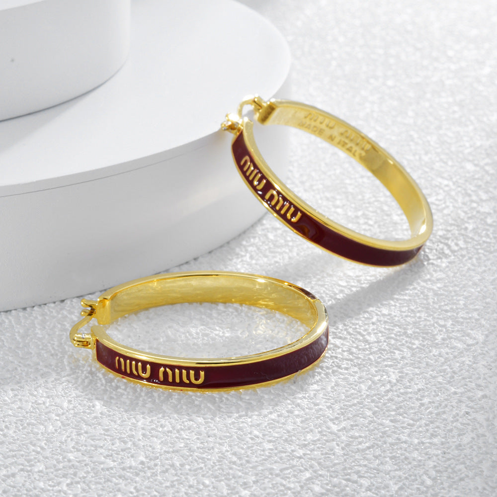 【雑貨】洗練されたデザインフープイヤリング T01771