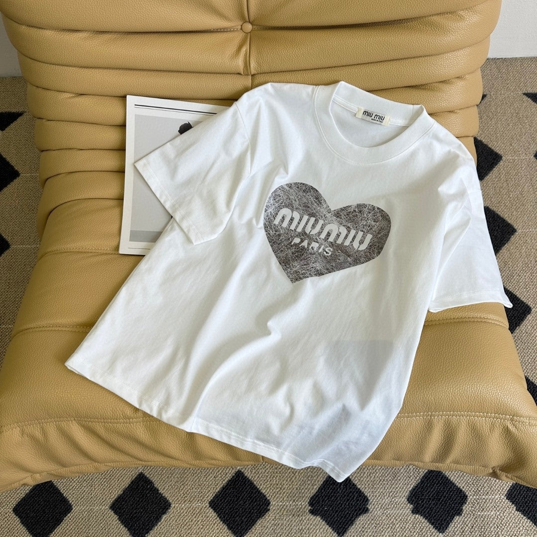 【Tops】ハート柄Tシャツ T01574