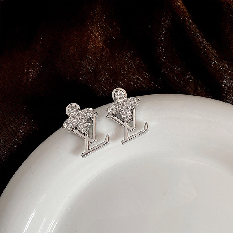 【雑貨】花柄ピアス T01314