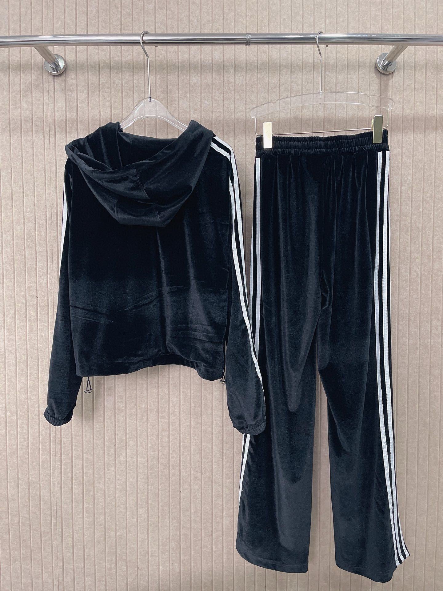 【Set】ジャケット+パンツ ベルベットセット Z8104