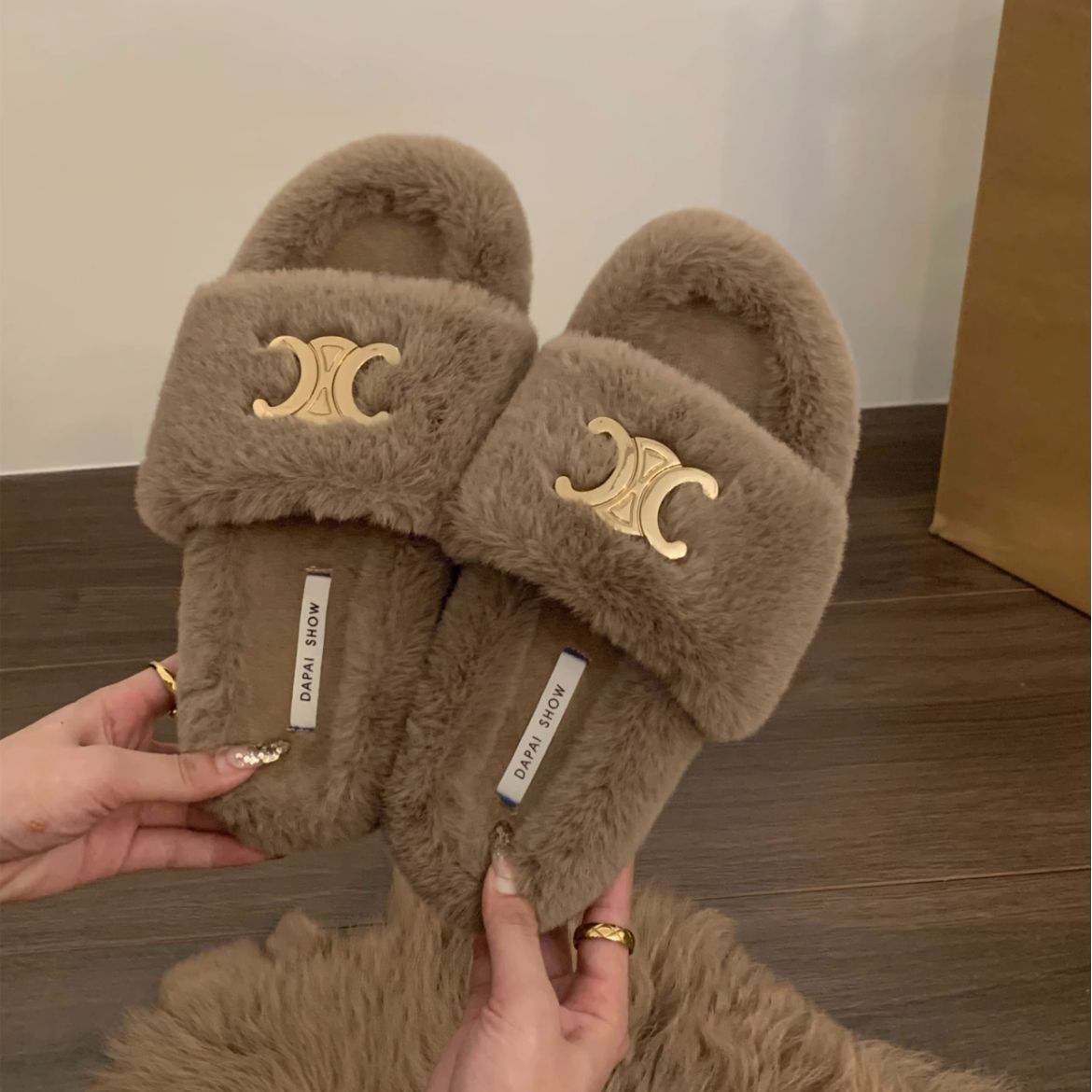【Shoes】可愛いファースリッパ3色展開 Z-6429