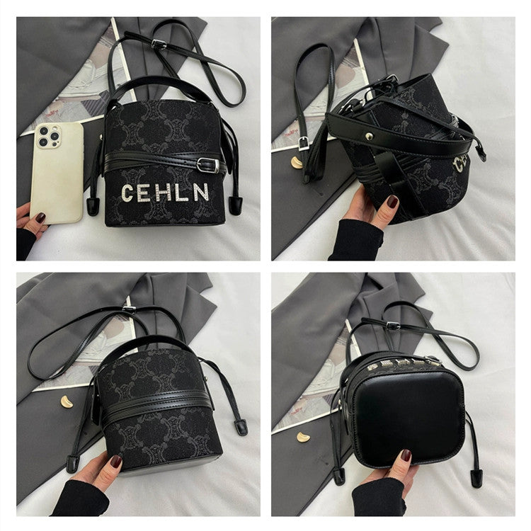 【雑貨】新入荷~メッセンジャーバッグ W11001