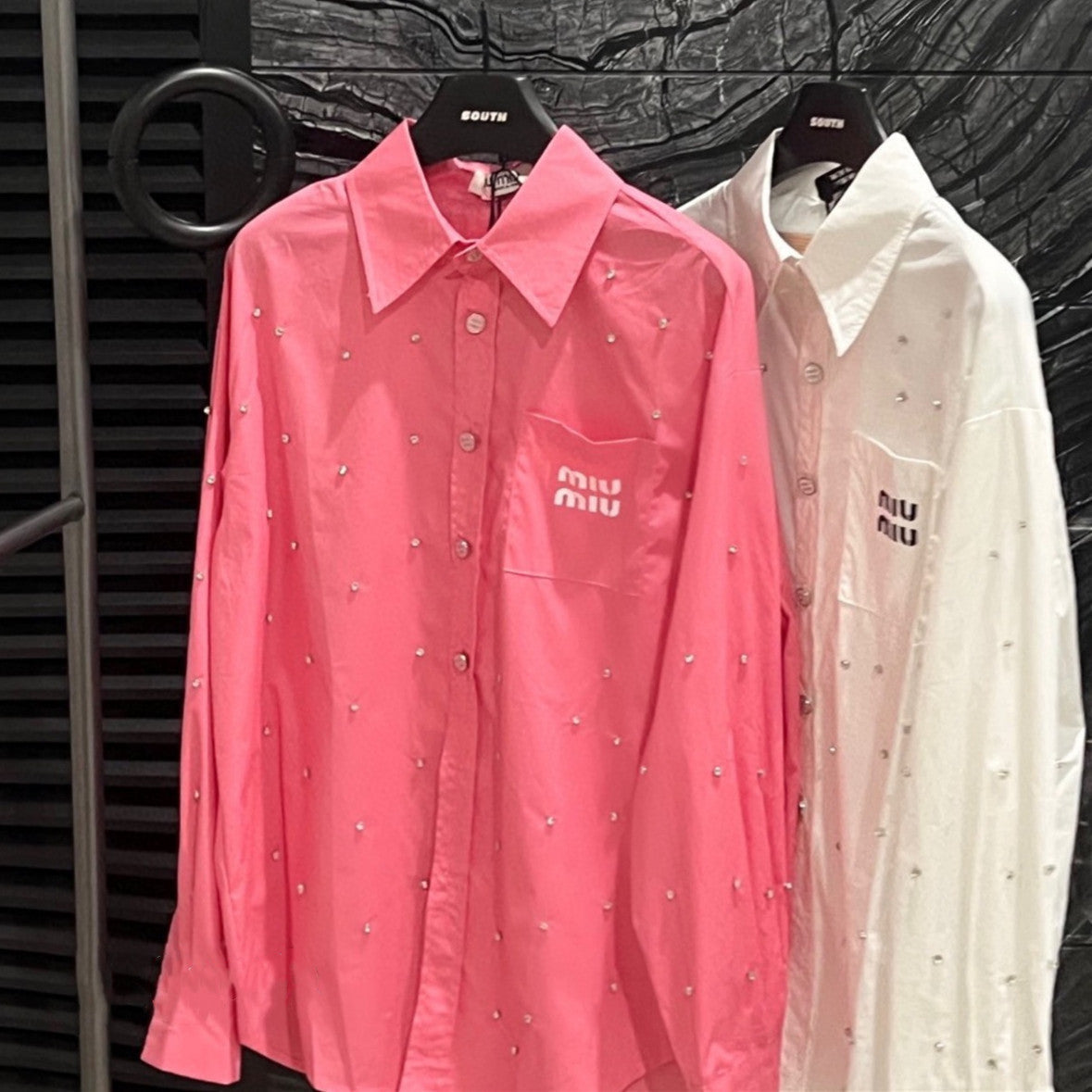 【Tops】2色展開ダイヤモンドシャツ W11285