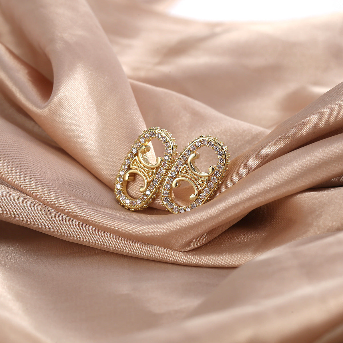 【雑貨】ライトストーンピアス Z7711