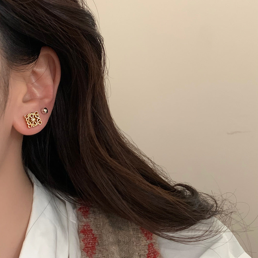 【雑貨】2色展開シンプルピアス W14365