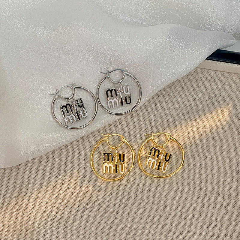 【雑貨】小顔効果イヤリング Z8392