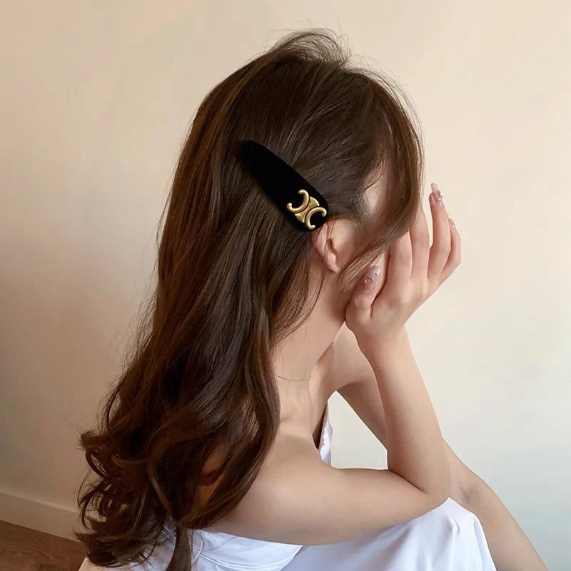 【雑貨】フレンチ人気ヘアピン2組セット Z-6478