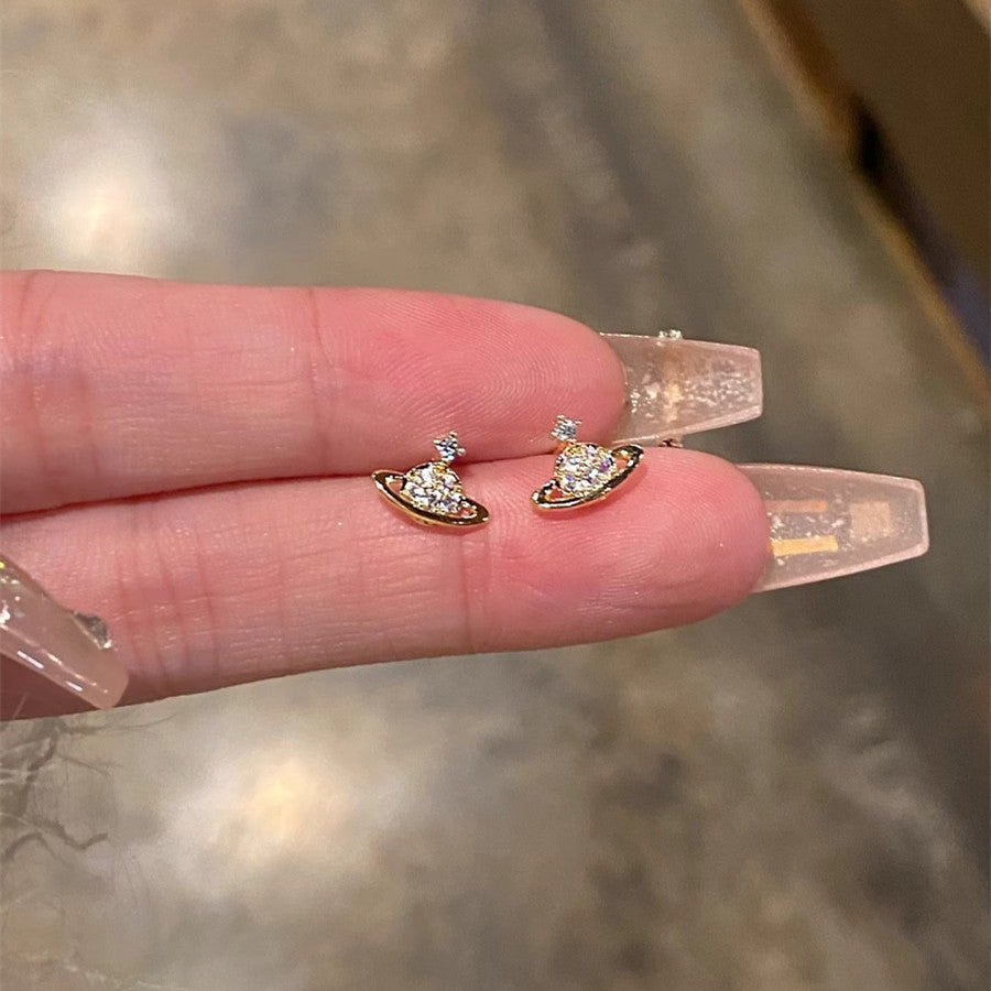 【雑貨】2色展開ロマンチックピアス W12583