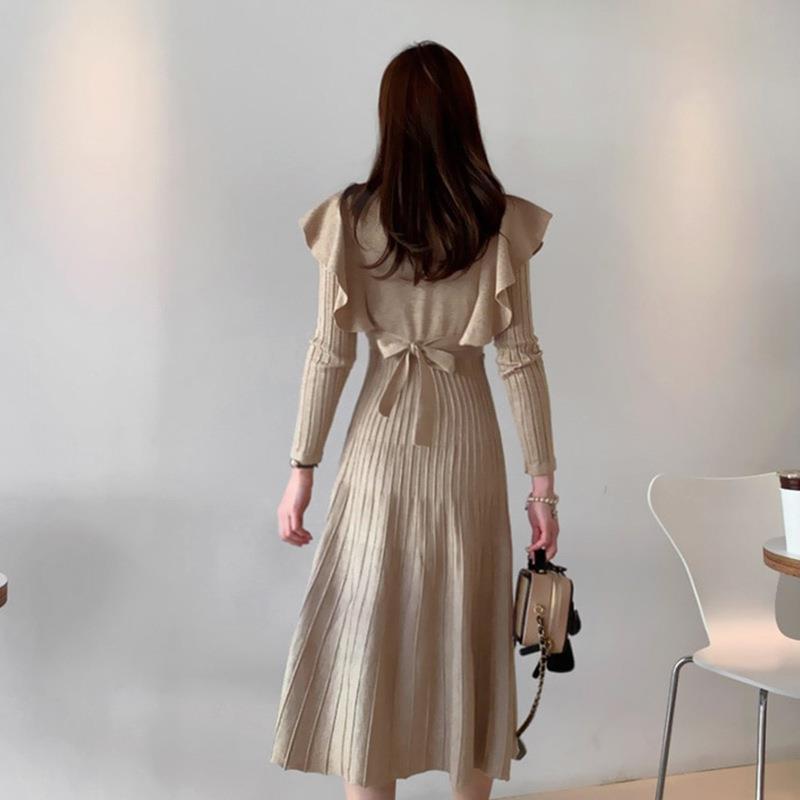 【Dress】レトロ風フリルニットワンピース W7944
