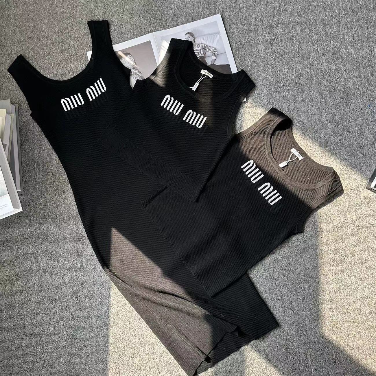 【Tops】3タイプ選択可服 W11902