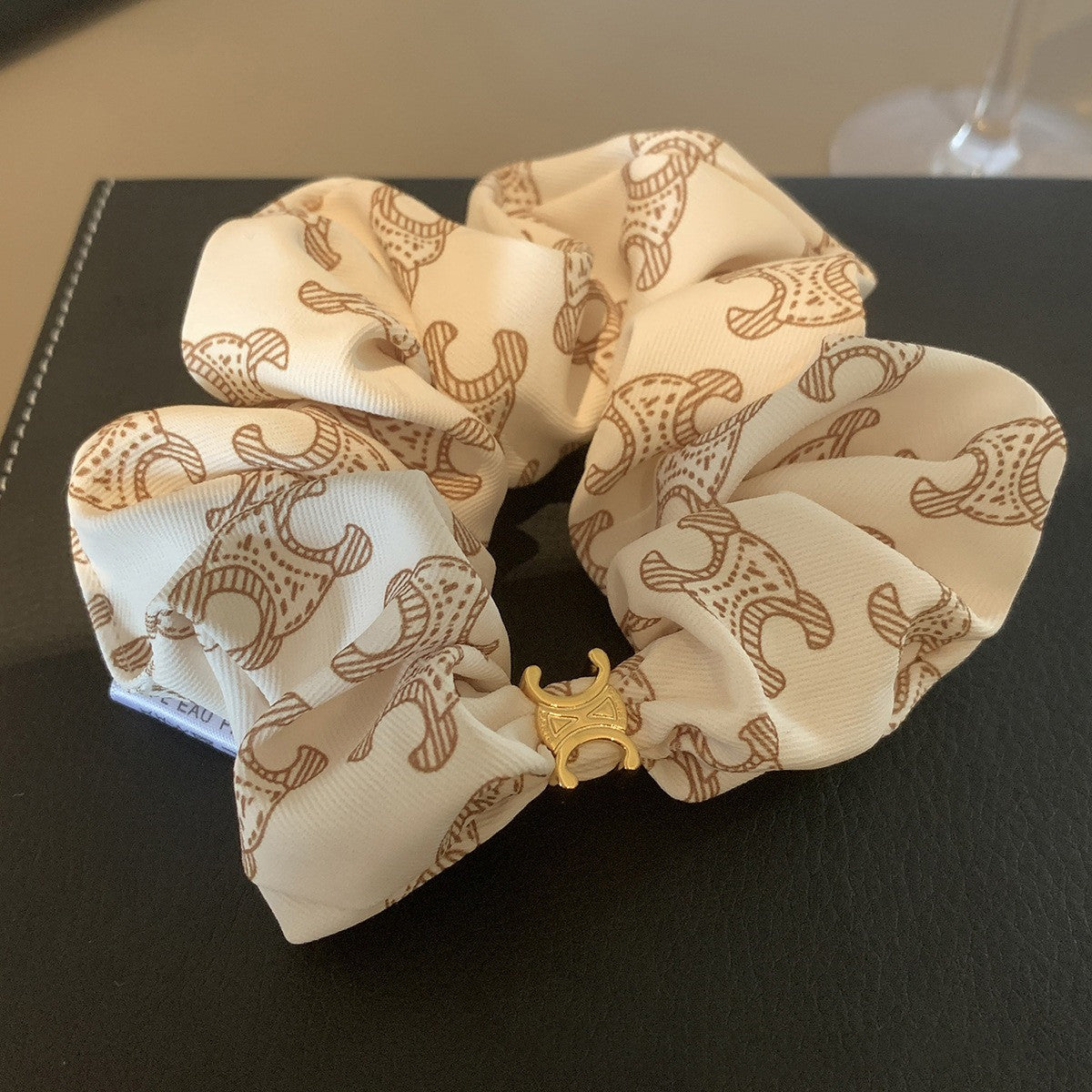 【雑貨】3色展開プリントヘアリング W11895