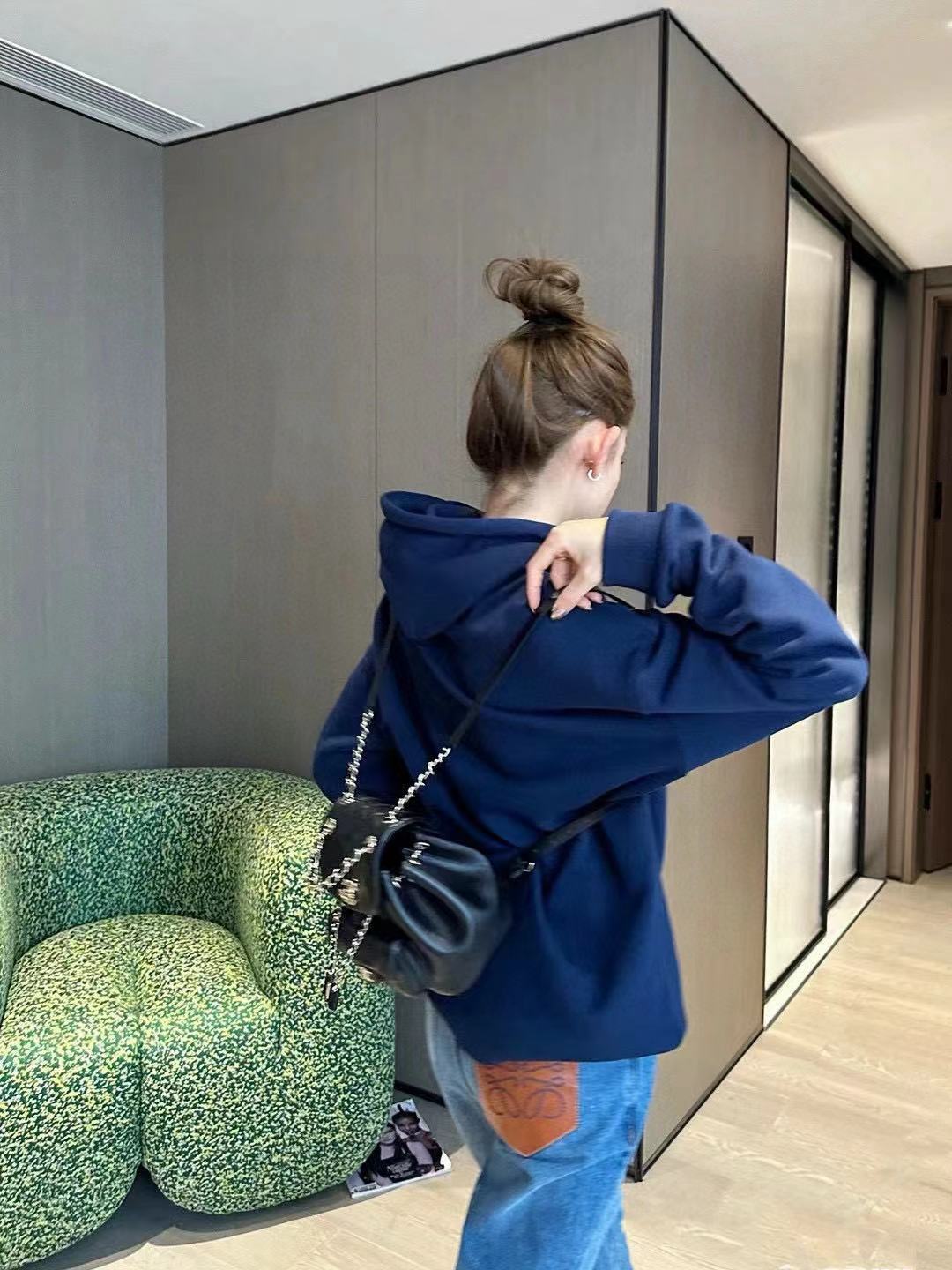 【Tops】2色選択可シンプルフーディー W14387