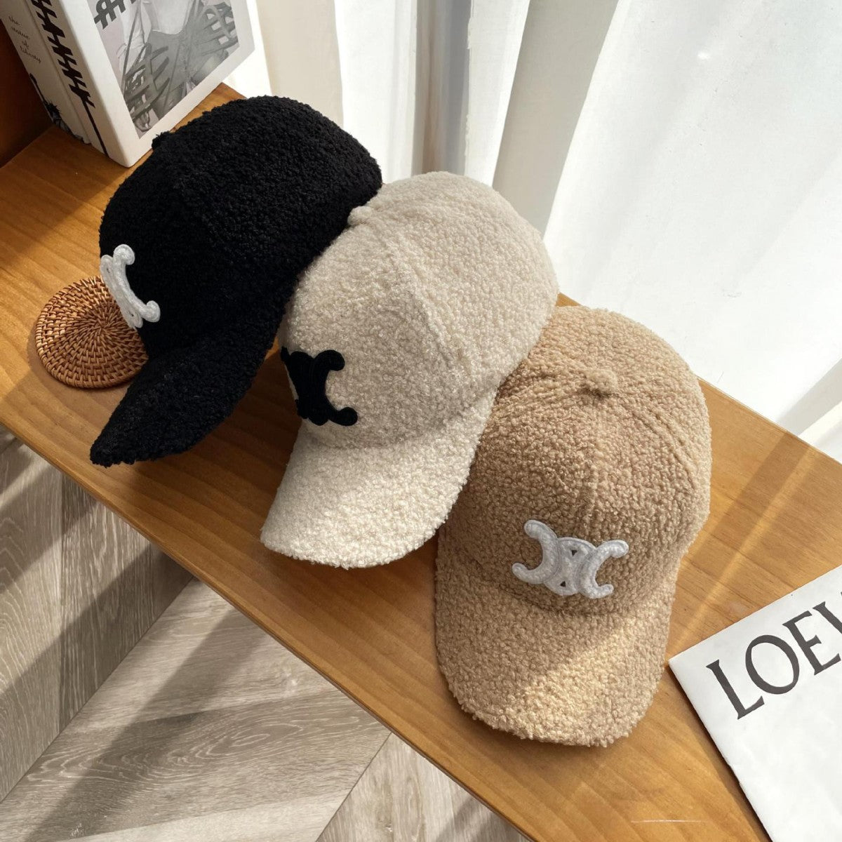 【雑貨】4色小顔効果ベースボール キャップ T01180