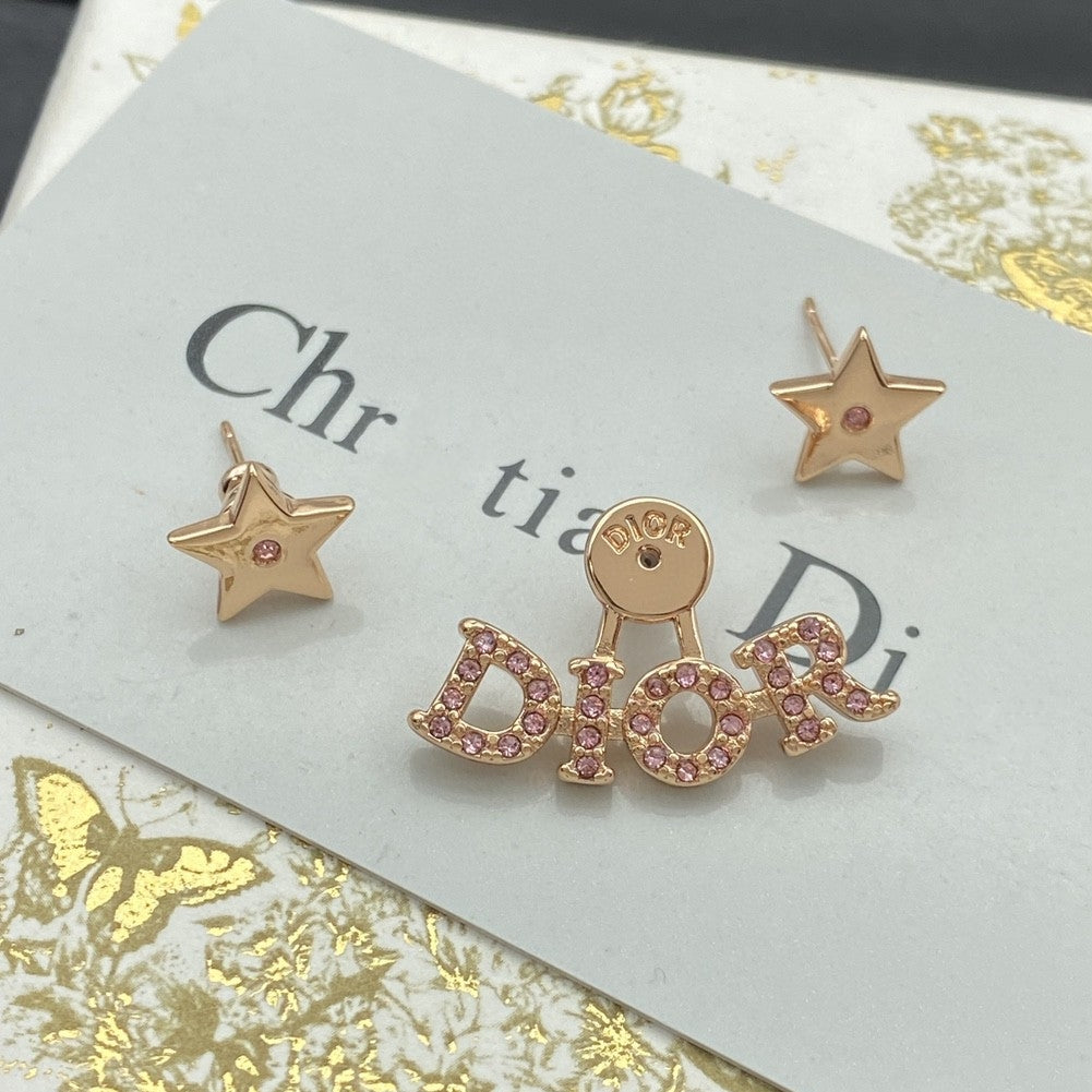 【雑貨】✨キラキラピアス T01190