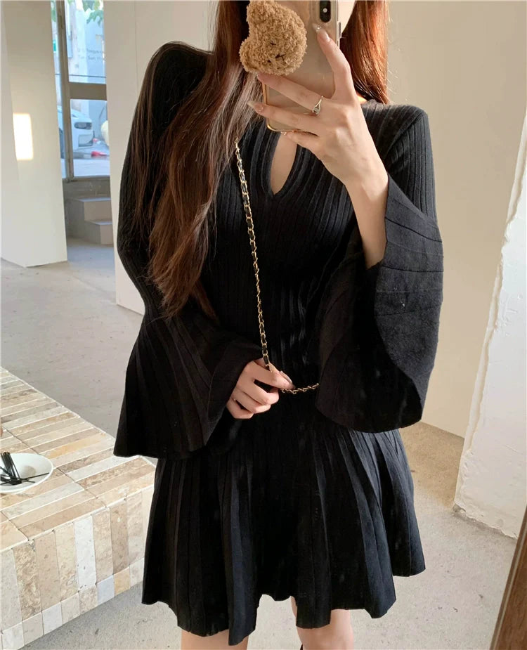 【Dress】トランペットスリーブニットワンピース W9315