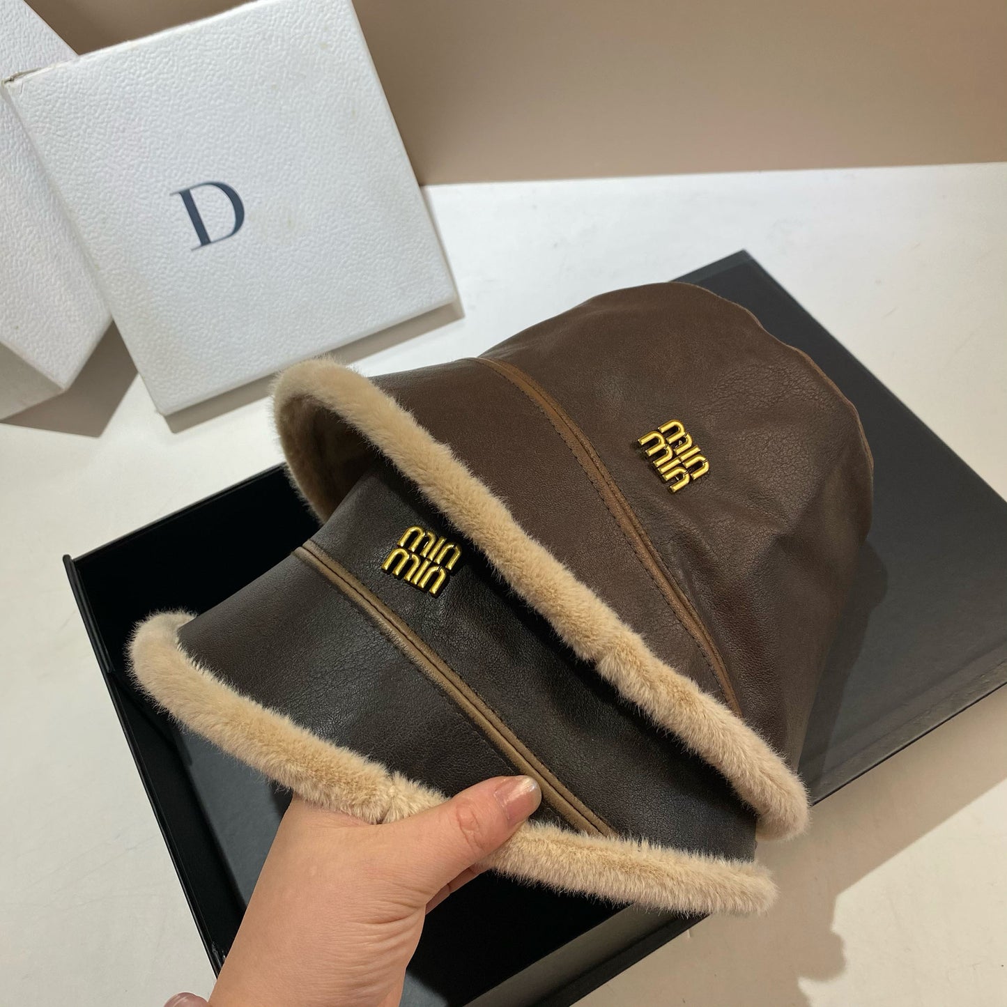 【雑貨】秋冬PUサファリハット W14761