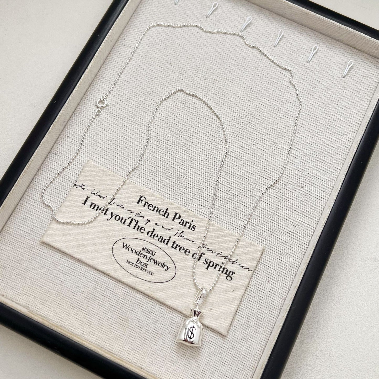 【雑貨】デザインネックレス T01701