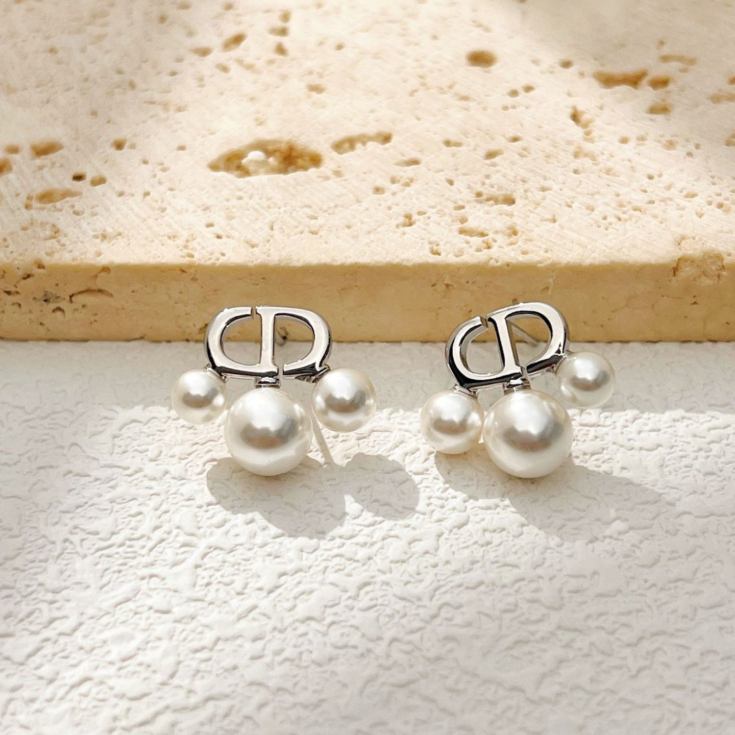 【雑貨】ラグジュアリーパールピアス T01716