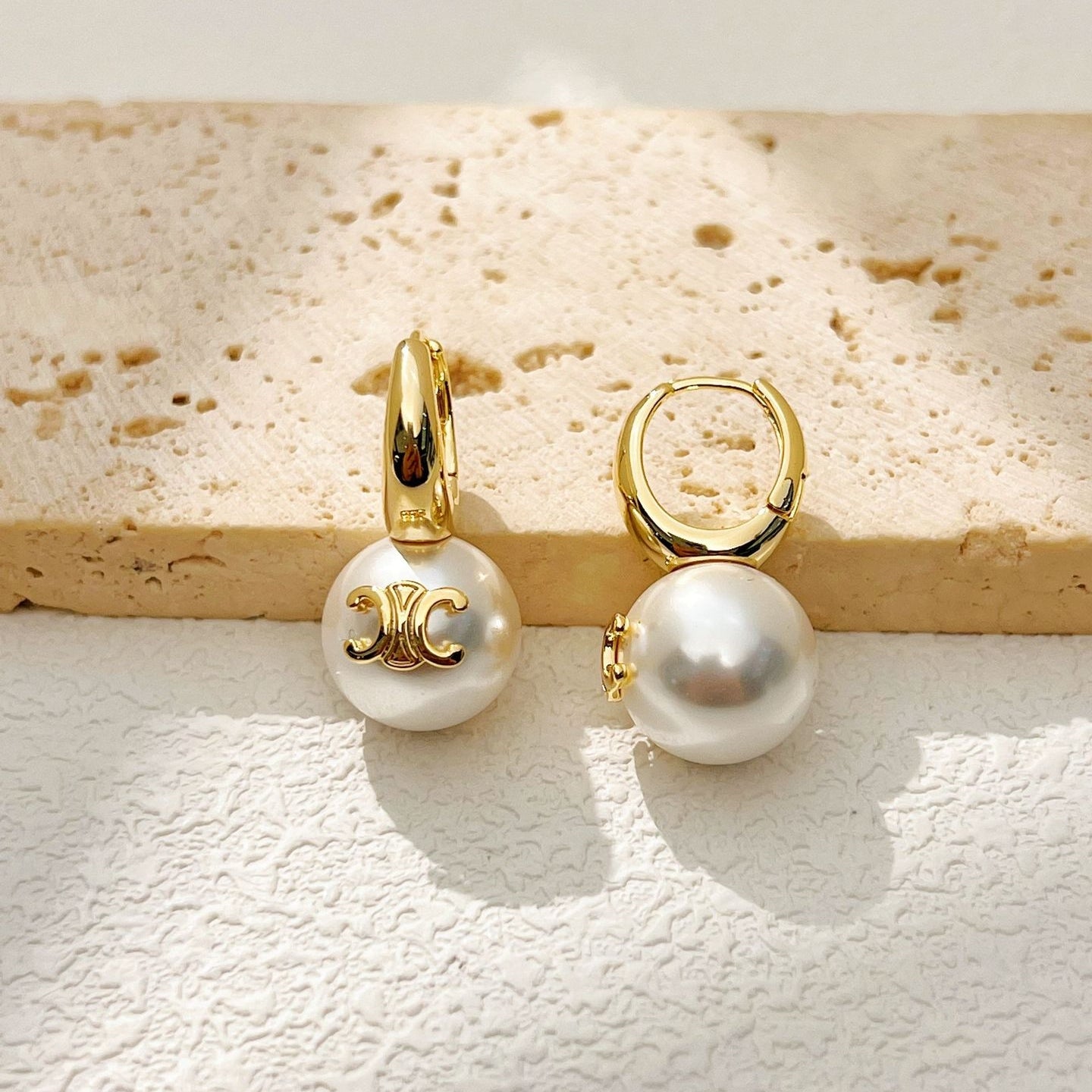 【雑貨】ラグジュアリーパールイヤリング T01711