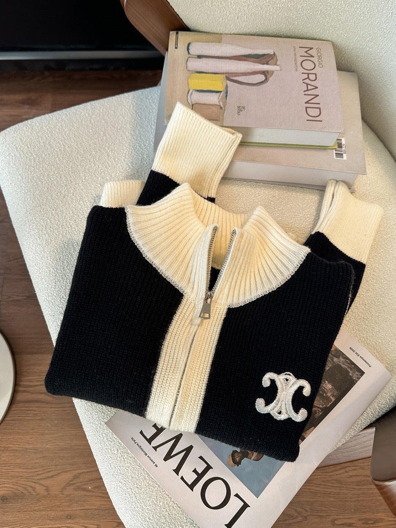 【Outer】ロゴ刺繍ショート丈ニットカーディガン Z-6088