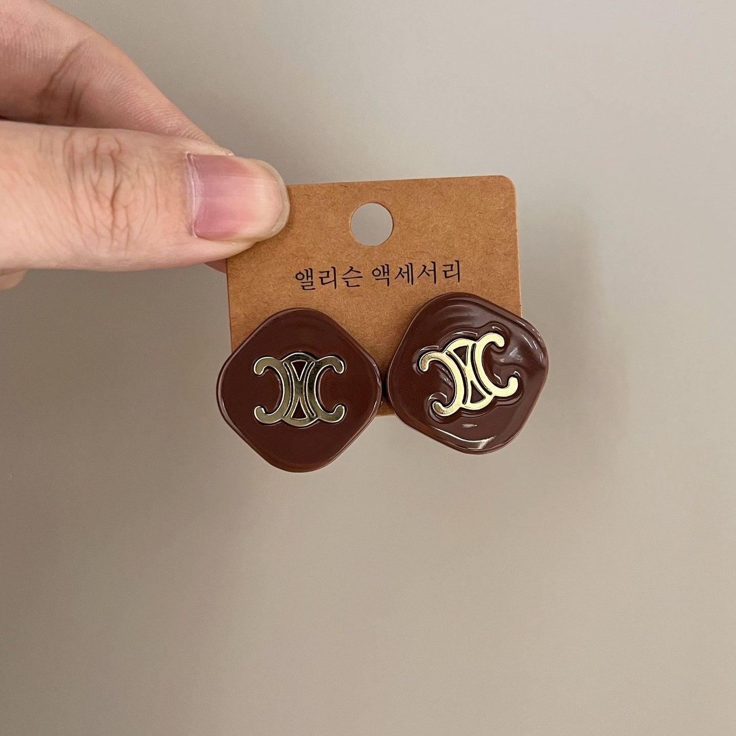 【雑貨】ヴィンテージモダンピアス T01723