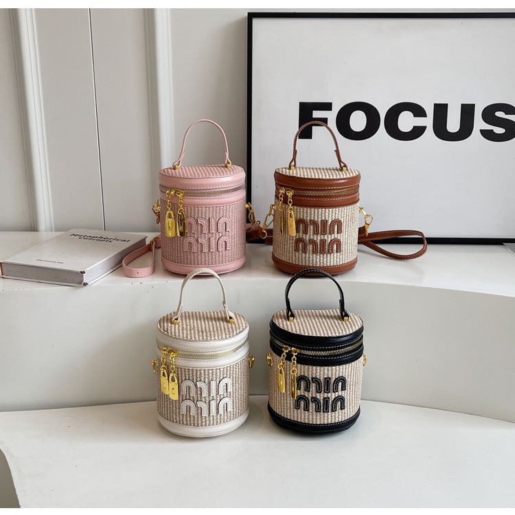 【雑貨】メッセンジャーバッグ W14022