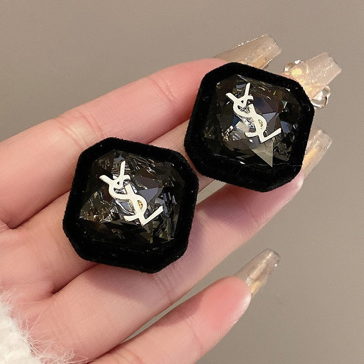 【雑貨】小顔効果イヤリング Z7024