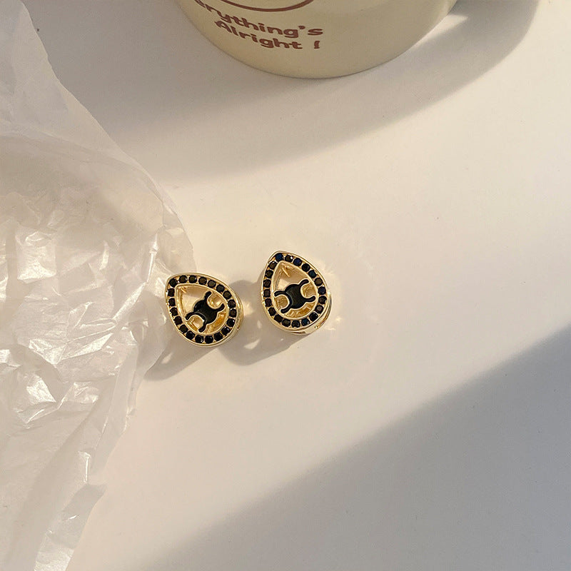 【雑貨】4色ピアス Z7708