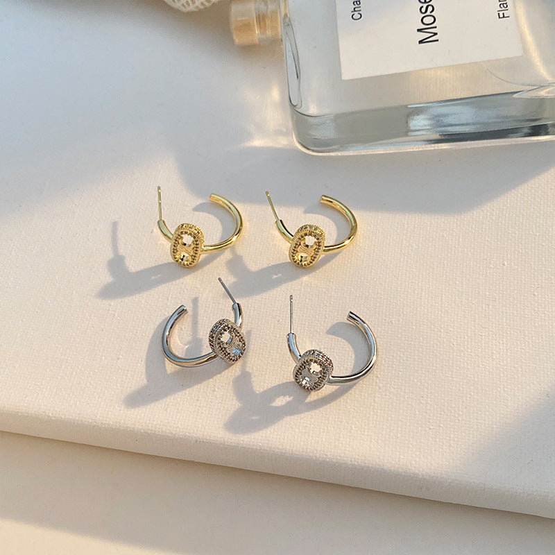 【雑貨】合わせやすいピアス2色 Z7809