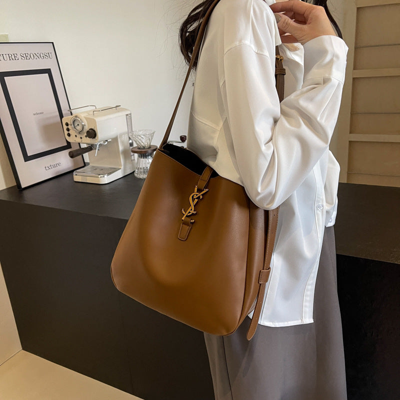 【雑貨】高級感ショルダーバッグ3色展開 Z7274