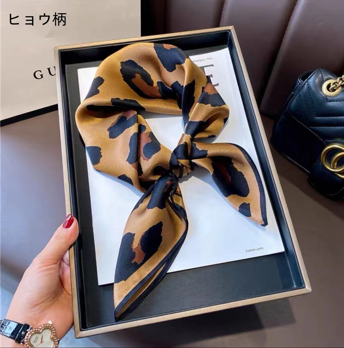 【雑貨】高級感シルクスカーフ W13592