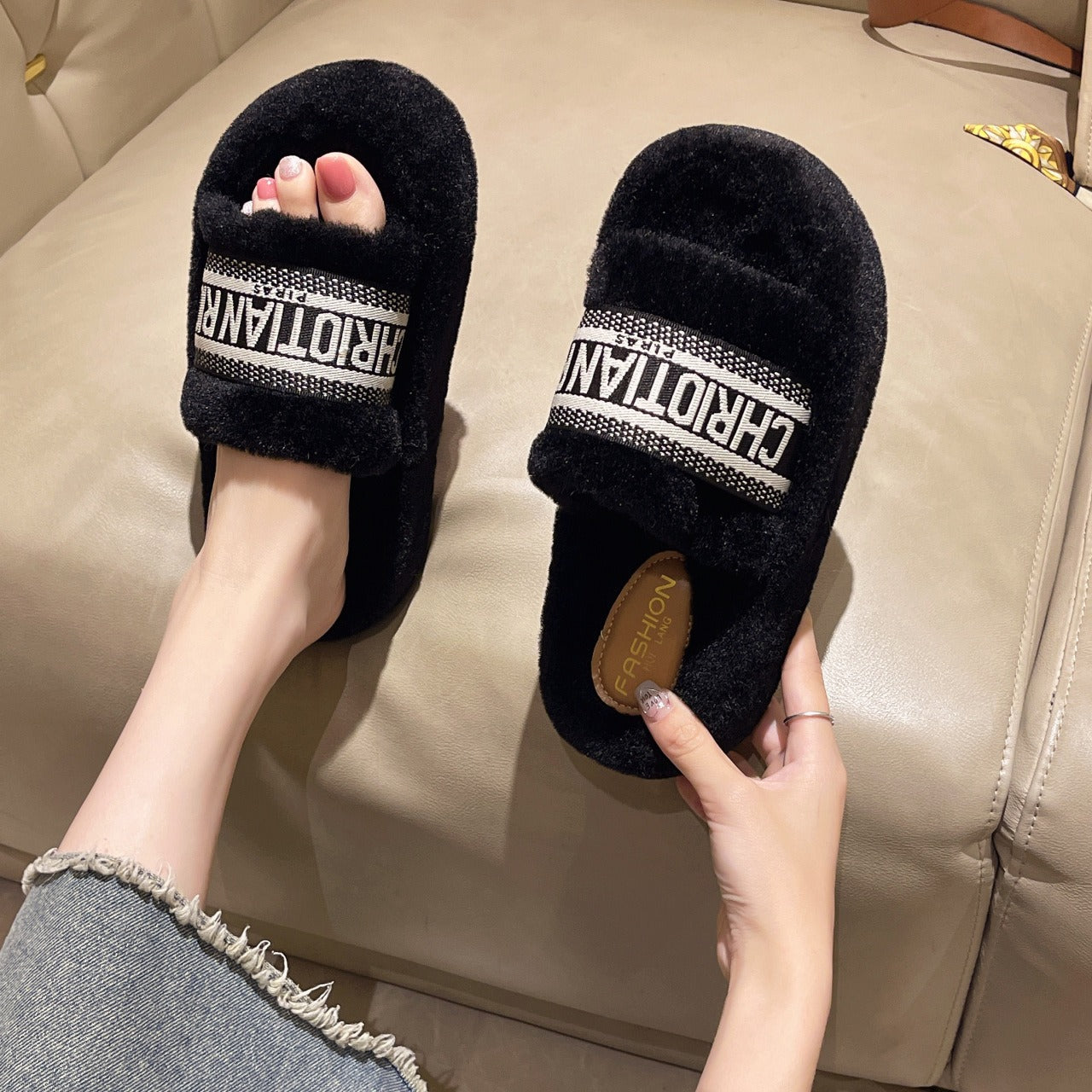 【Shoes】5㎝厚底ファースリッパ W13372