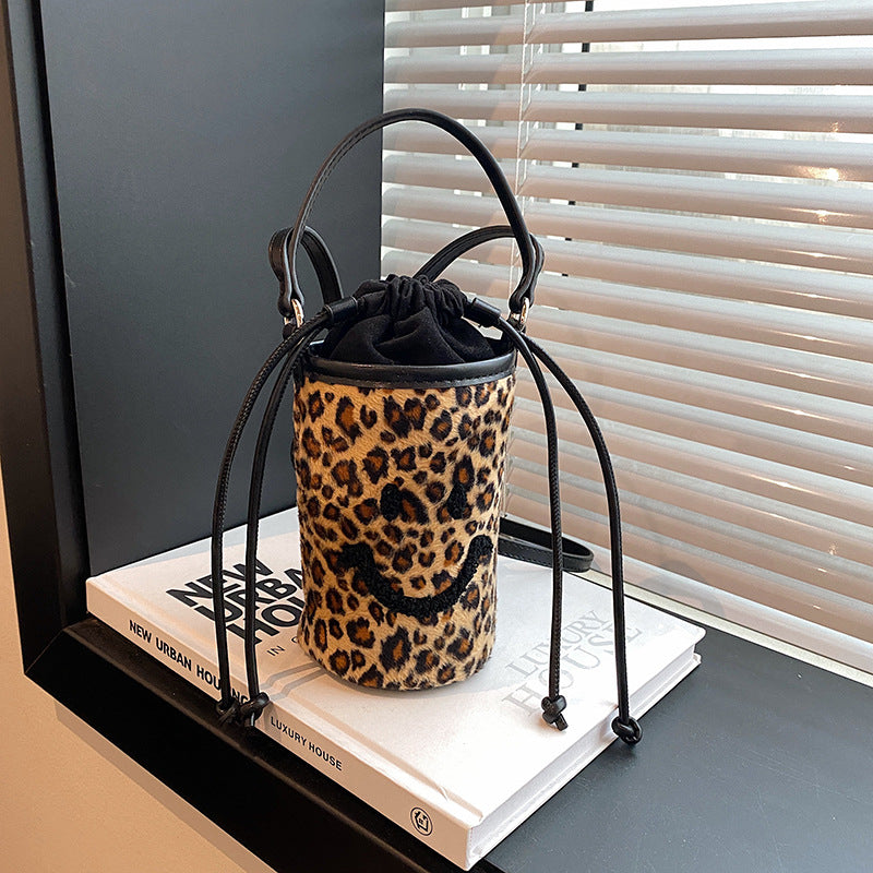 【雑貨】可愛いバッグ Z7771