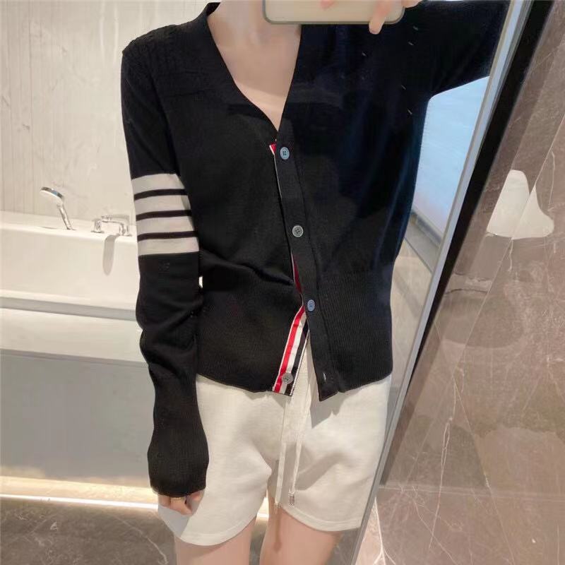 【Outer】Vネックカーディガン W13694