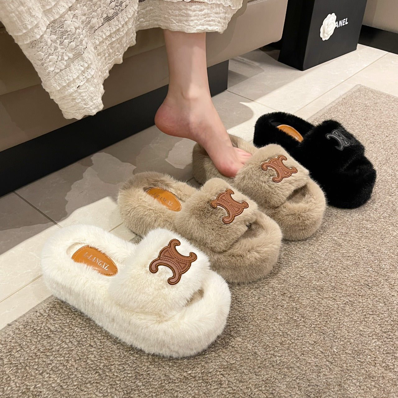 【Shoes】3色展開ファースリッパ W13367