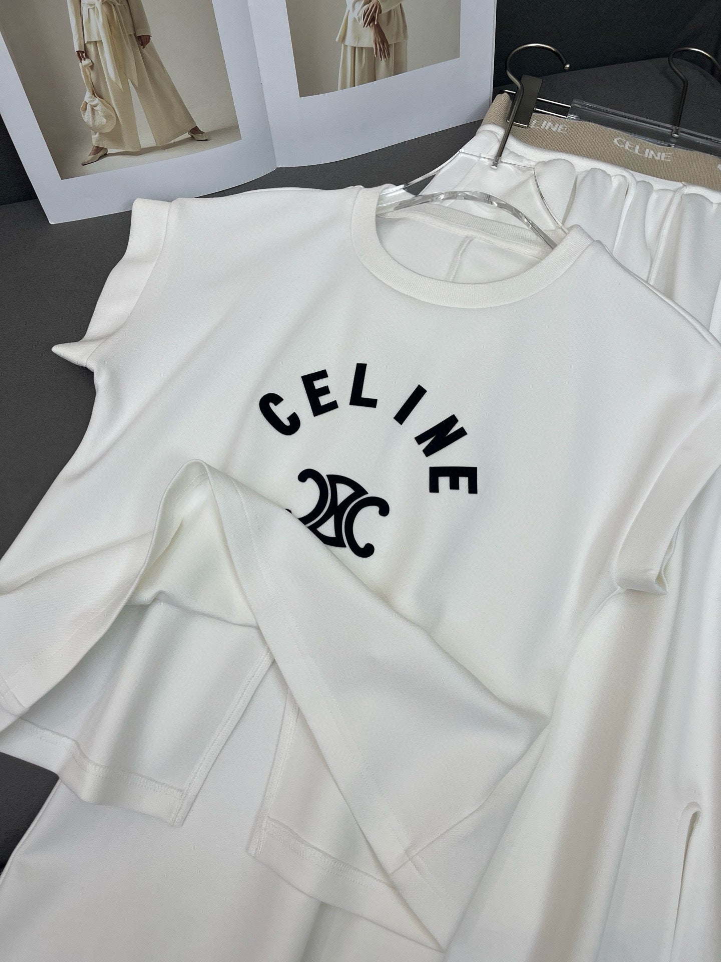 【Set】プリントTシャツ + スリットスカート2点セット T01478