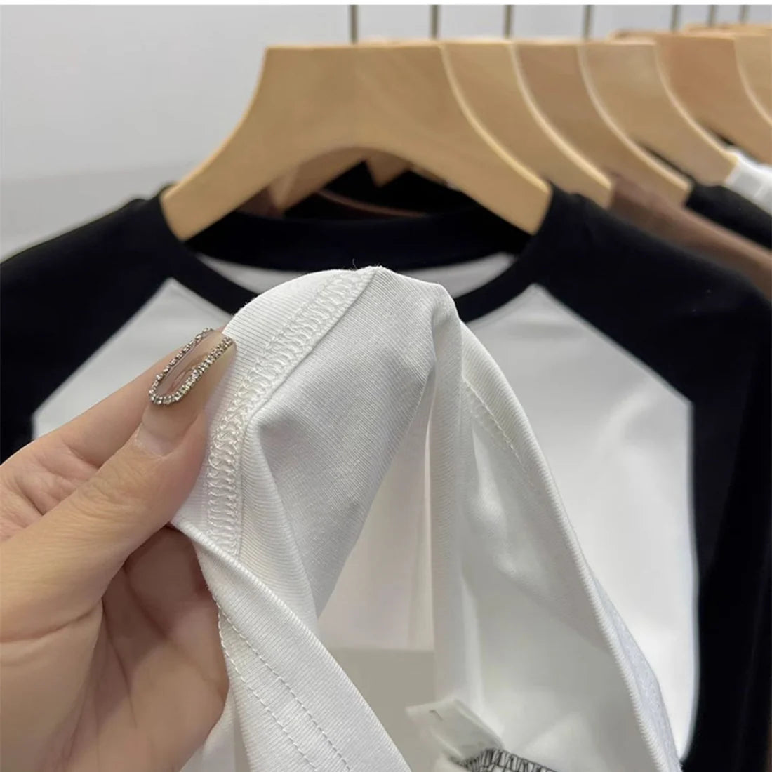 【Tops】3色選択可タイトTシャツ W13606